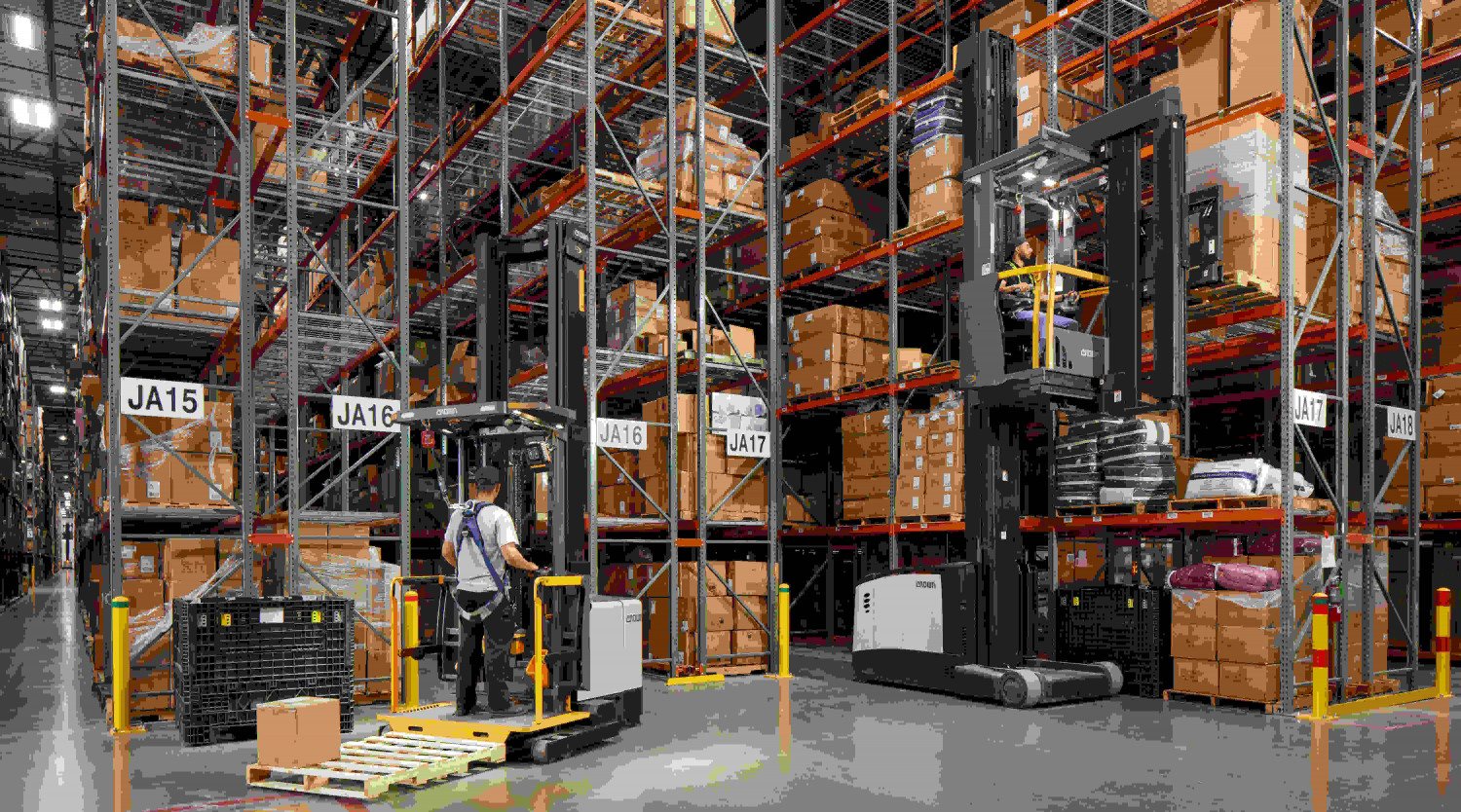 Crown Equipment celebrates 80 years of customer focus