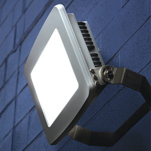 Cooper Crouse-Hinds: Champ FMV Line of LED Floodlights