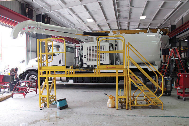 Vac-Con’s rolling ladder improves employee safety