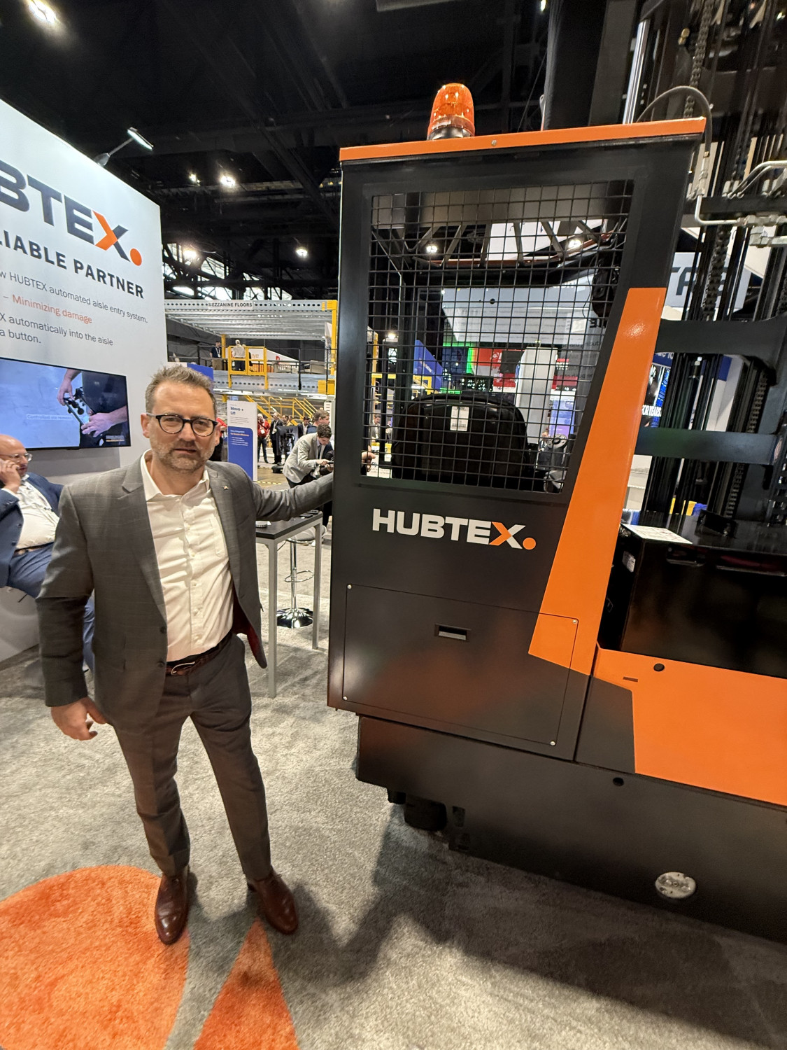 HUBTEX introduces driver assistance system