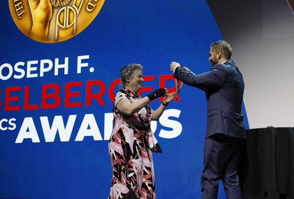 Roberta Nelson Shea of Universal Robots Receives Engelberger Award for Her Contributions to Robot Safety