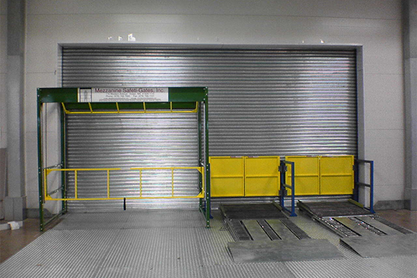Mezzanine Safeti-Gates: Pallet Flow Safety Gate